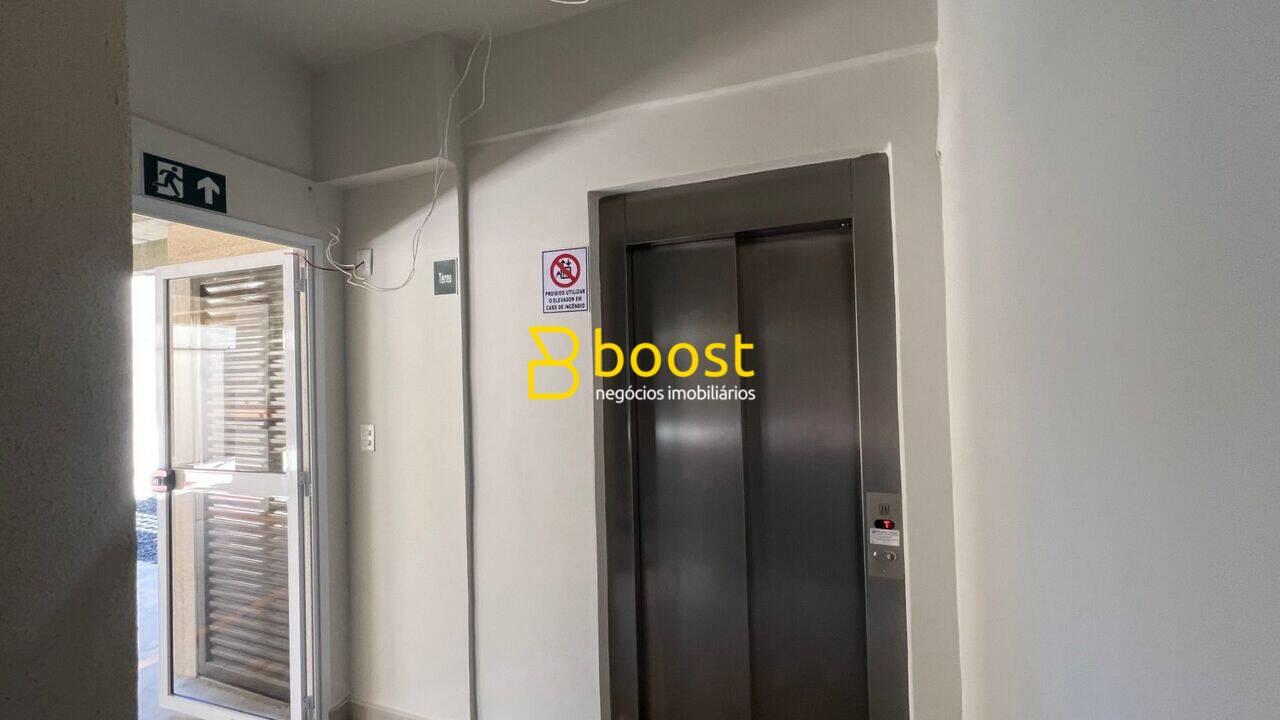 Apartamento com 2 dormitórios à venda por R$ 411.223,63 - Santa Mônica - Uberlândia/MG, foto 3