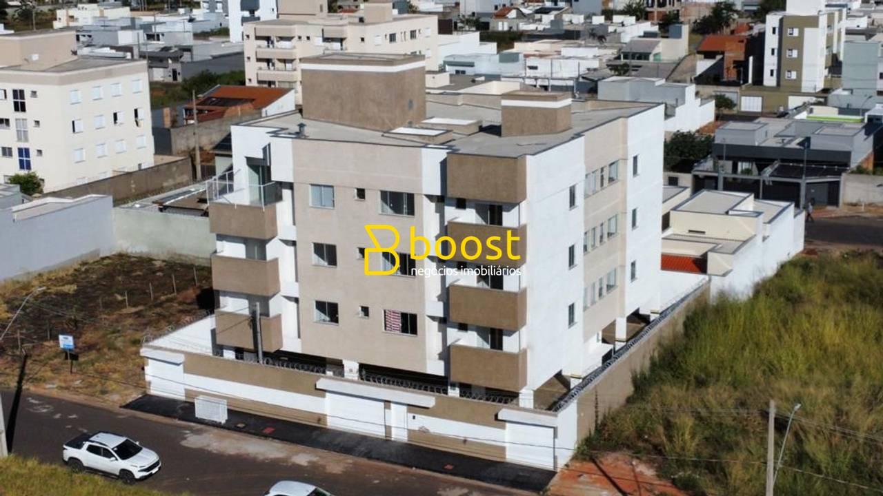 Apartamento com 2 dormitórios à venda por R$ 280.000,00 - Novo Mundo - Uberlândia/MG