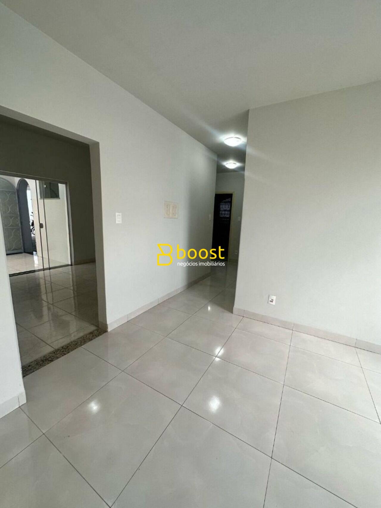 Apartamento com 3 dormitórios à venda por R$ 400.000 - Brasil - Uberlândia/MG, foto 2