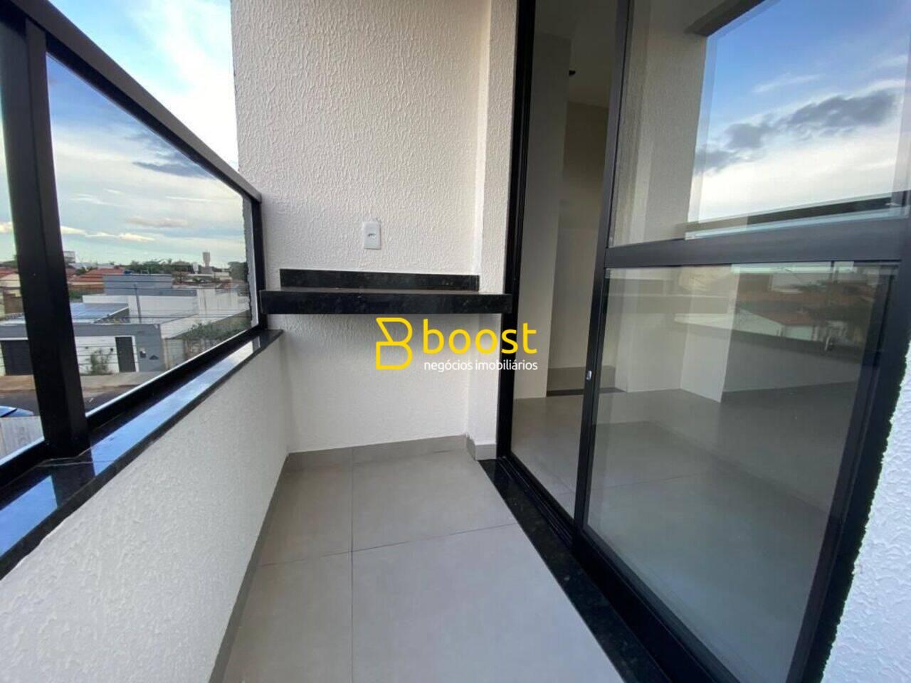 Apartamento com 2 quartos, 61 m², à venda por R$ 273.000 - Santa Mônica - Uberlândia/MG, foto 4