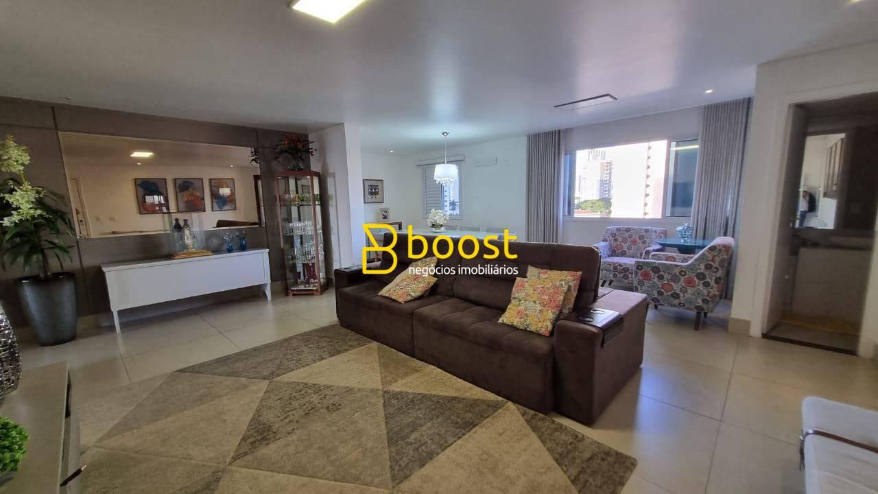 Apartamento com 3 quartos, 142 m², à venda por R$ 850.000 - Centro - Uberlândia/MG