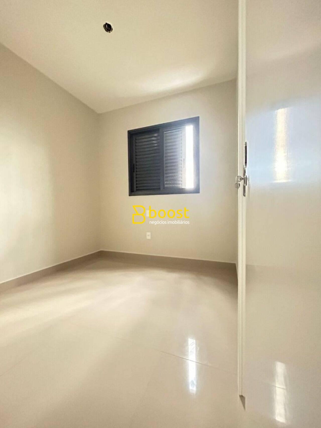 Apartamento com 3 quartos, 115 m², à venda por R$ 895.000 - Condomínio Essenza Copacana - Uberlândia/MG, foto 2