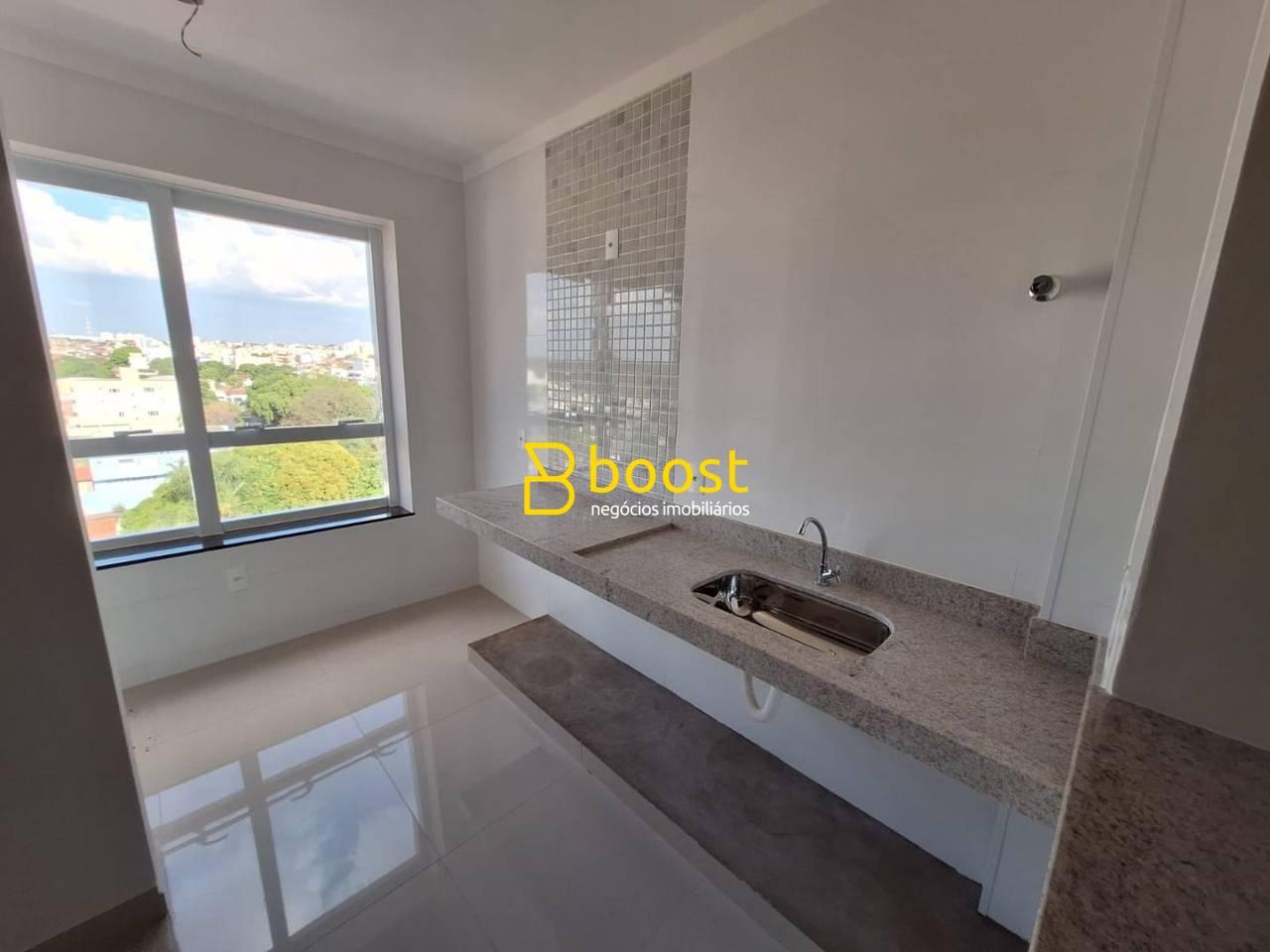 Apartamento com 2 dormitórios à venda, 80 m² por R$ 450.000,00 - Santa Mônica - Uberlândia/MG