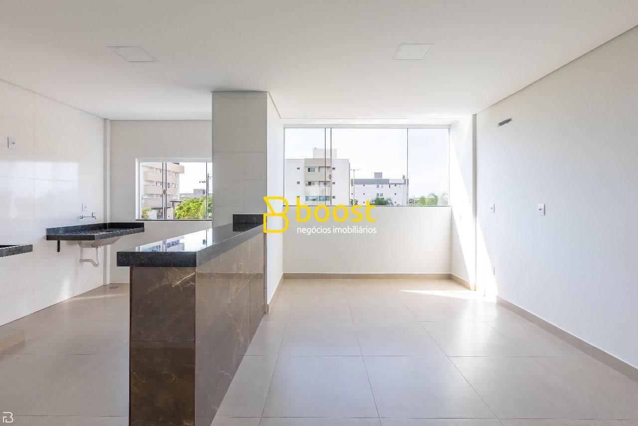 Apartamento com 3 quartos, 80 m², à venda por R$ 400.000 - Novo Mundo - Uberlândia/MG
