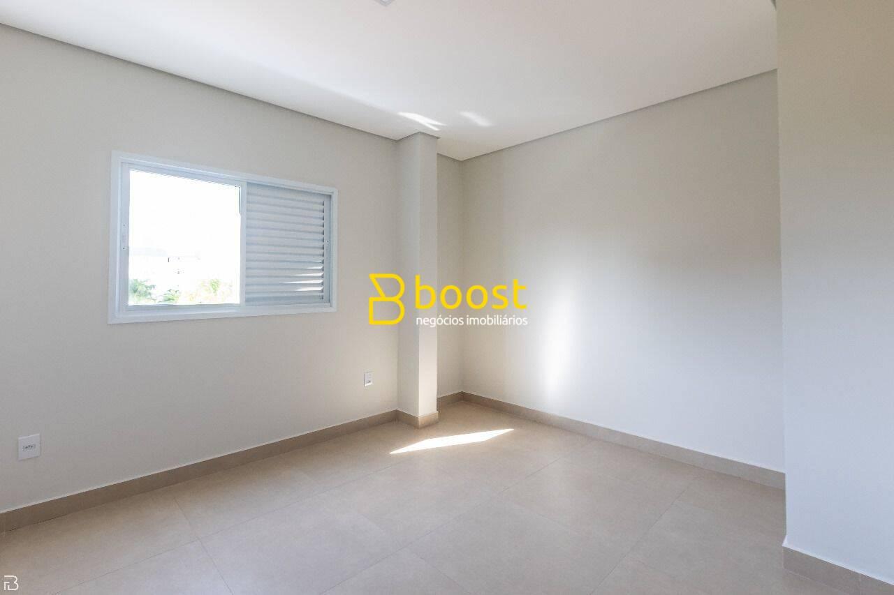Apartamento com 3 quartos, 80 m², à venda por R$ 400.000 - Novo Mundo - Uberlândia/MG, foto 2