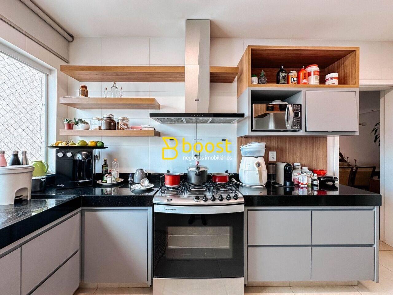Apartamento com 3 dormitórios à venda, 122 m² por R$ 950.000 - Copacabana - Uberlândia/MG, foto 3