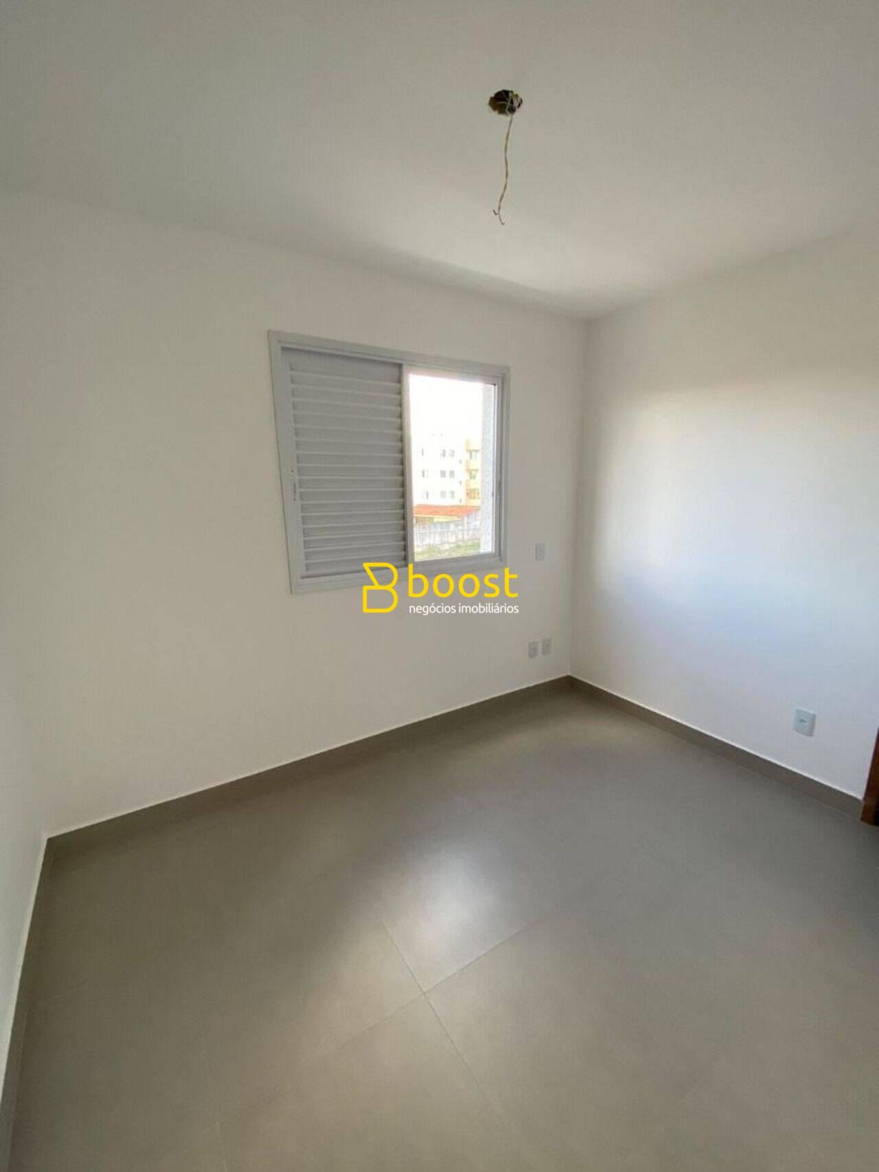 Apartamento com 2 dormitórios à venda, 62 m² por R$ 327.750 - Tubalina - Uberlândia/MG, foto 2