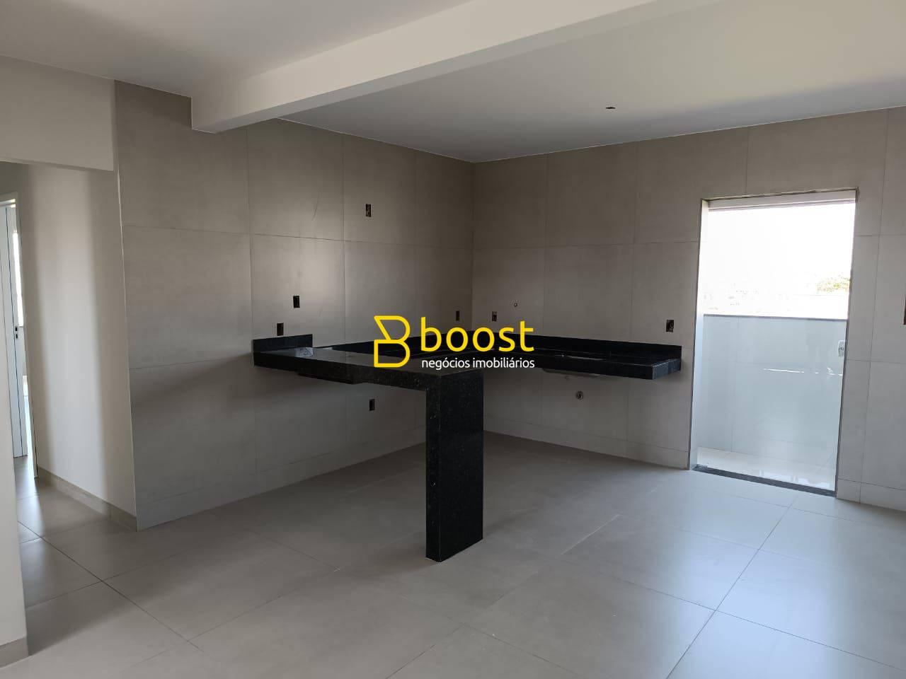 Apartamento com 3 quartos, 115 m², à venda por R$ 690.000 - Novo Mundo - Uberlândia/MG