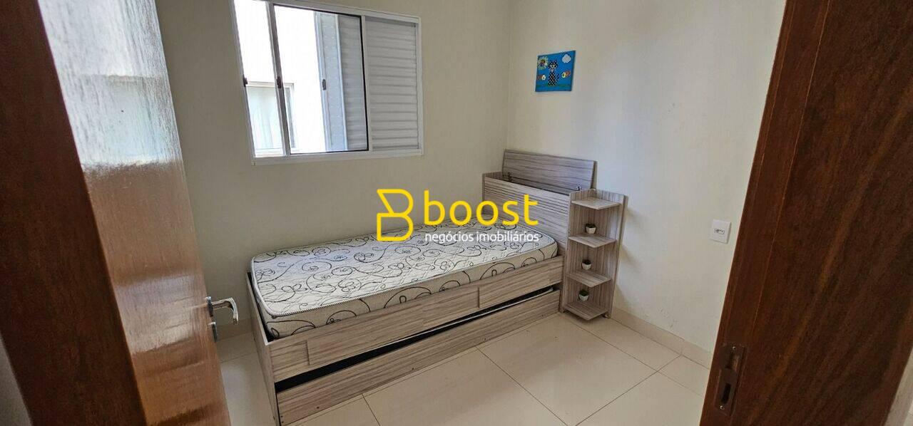 Apartamento com 2 dormitórios à venda, 45 m² por R$ 285.000,00 - Santa Mônica - Uberlândia/MG, foto 4