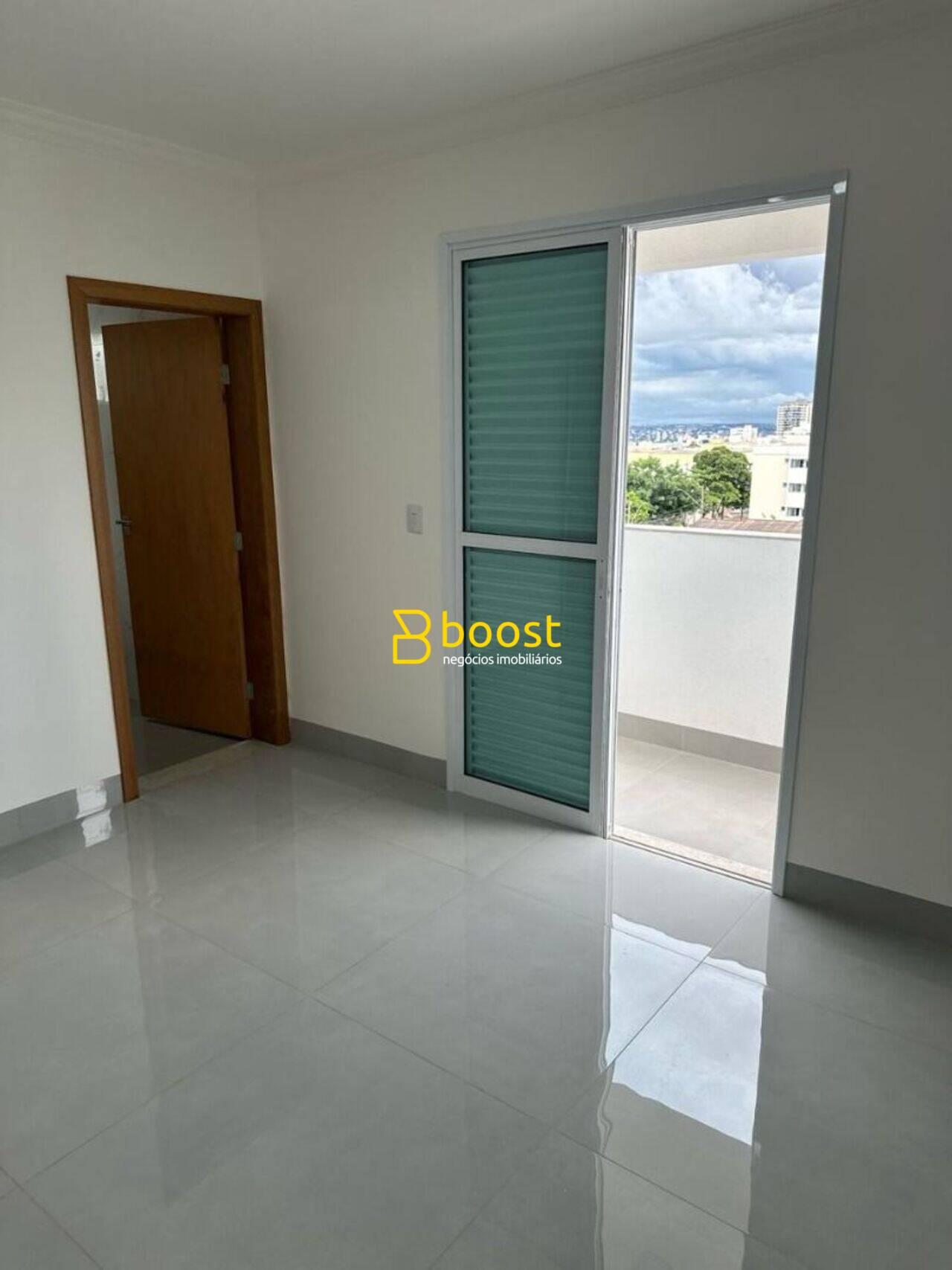 Apartamento com 3 dormitórios à venda, 87 m² por R$ 465.000 - Santa Mônica - Uberlândia/MG, foto 2