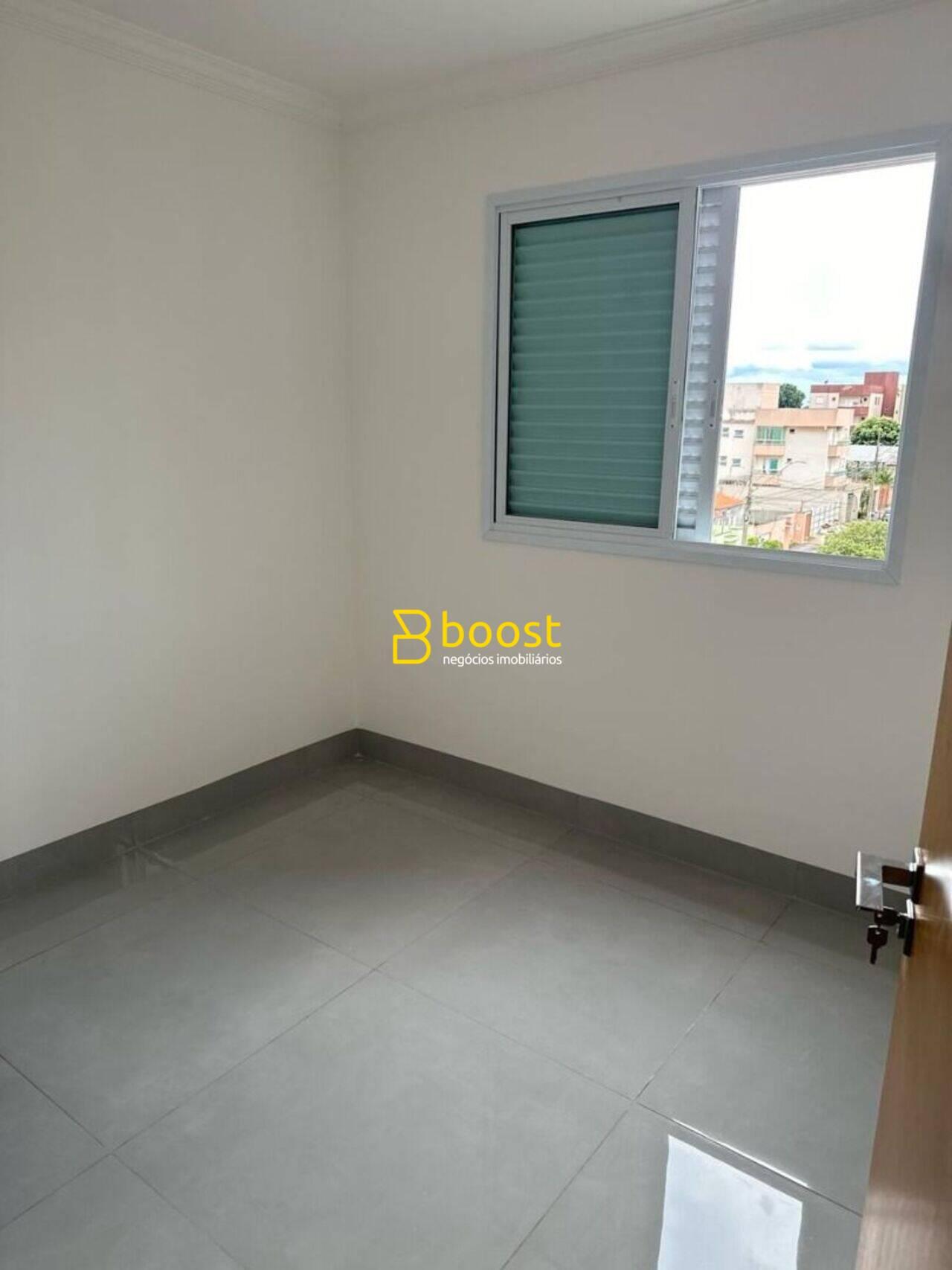 Apartamento com 3 dormitórios à venda, 87 m² por R$ 465.000 - Santa Mônica - Uberlândia/MG, foto 4