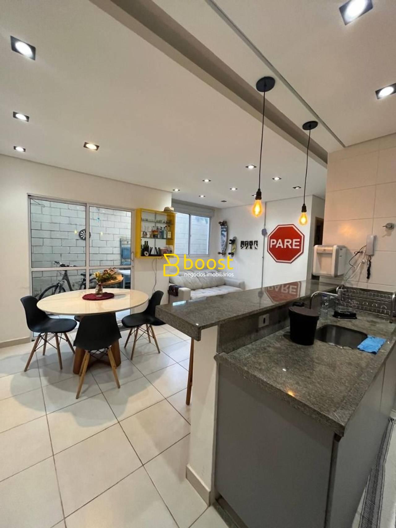 Apartamento com 2 dormitórios à venda, 85 m² por R$ 310.000 - Umuarama - Uberlândia/MG