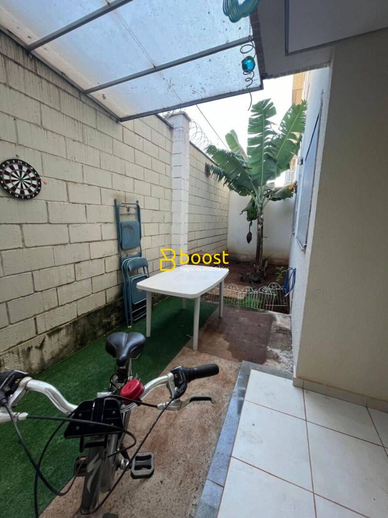 Apartamento com 2 dormitórios à venda, 85 m² por R$ 310.000 - Umuarama - Uberlândia/MG, foto 4