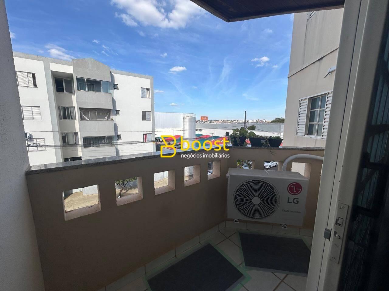 Apartamento com 3 dormitórios à venda, 75 m² por R$ 330.000 - Jardim Finotti - Uberlândia/MG, foto 4