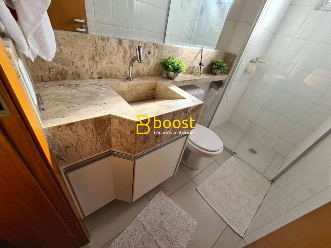 Apartamento com 2 quartos, 50 m², à venda por R$ 220.000 - Nossa Senhora das Graças - Uberlândia/MG, foto 2