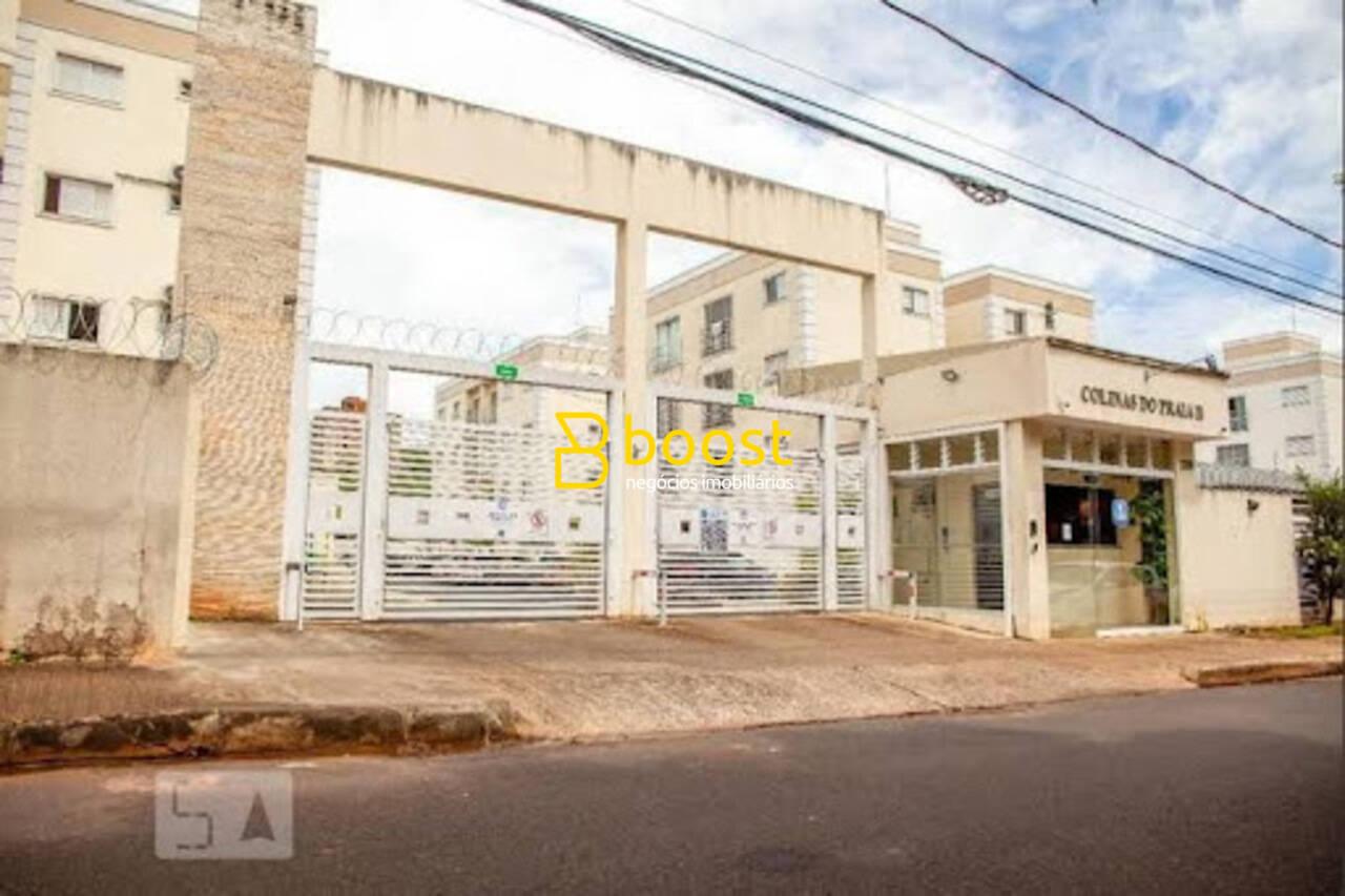 Apartamento com 3 quartos, 64 m², à venda por R$ 260.000 - Tubalina - Uberlândia/MG, foto 2