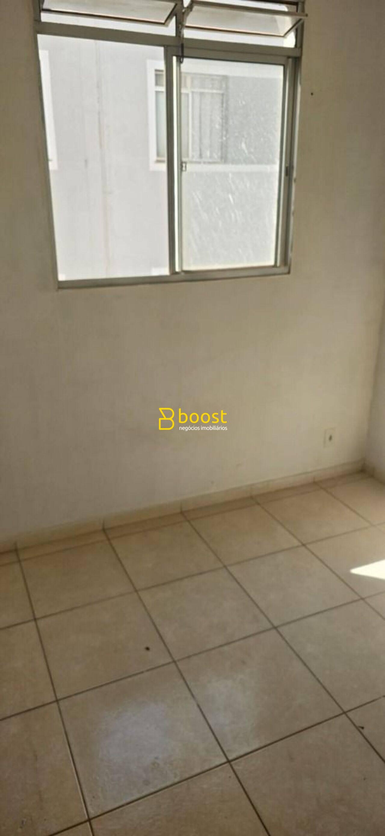 Apartamento com 2 quartos, 43 m², à venda por R$ 199.000 - Gávea - Uberlândia/MG, foto 4