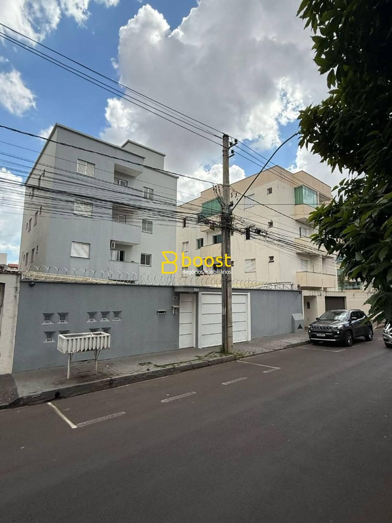 Apartamento com 2 quartos, 50 m², à venda por R$ 269.000 - Santa Mônica - Uberlândia/MG