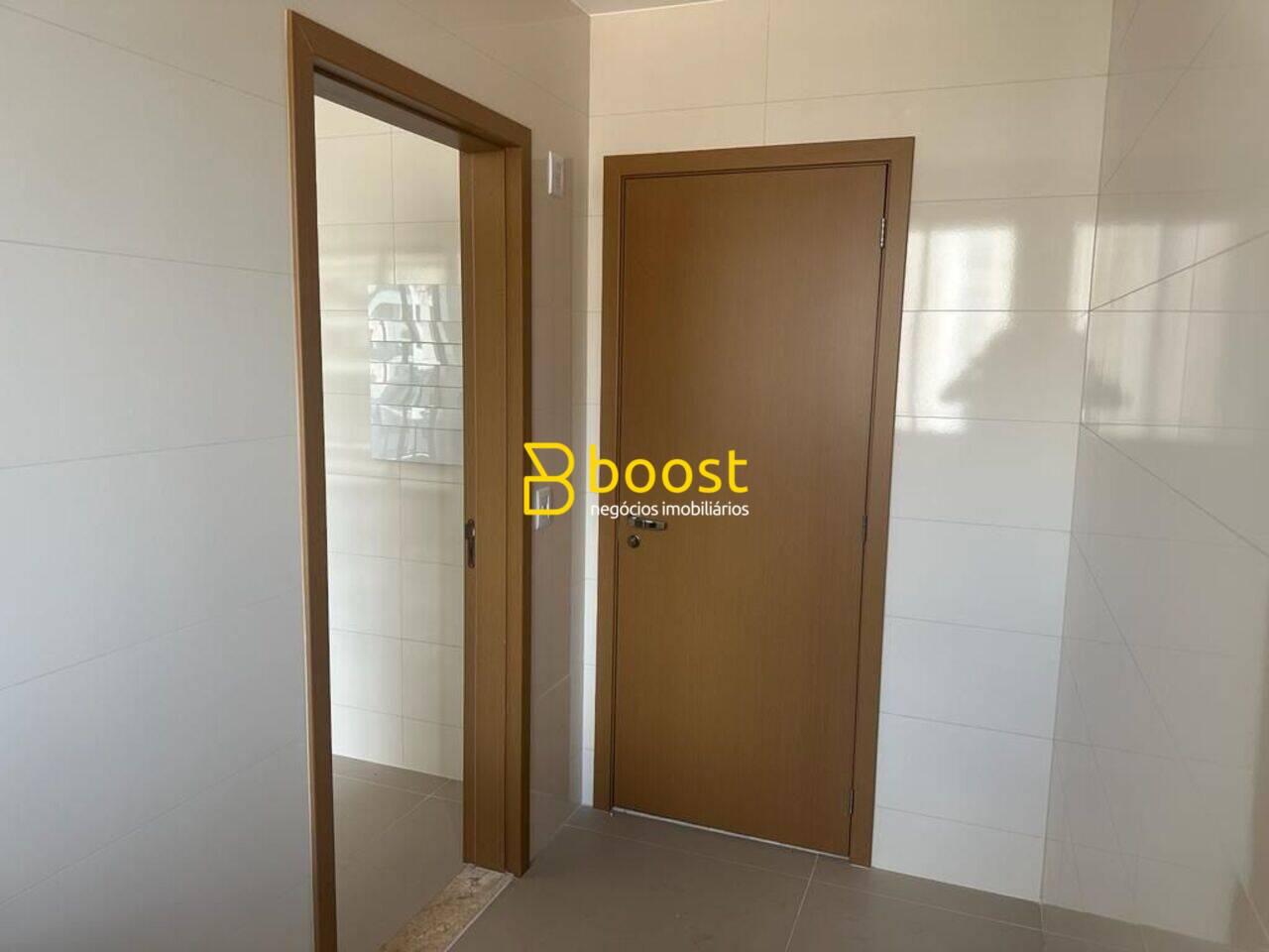 Apartamento com 3 quartos, 118 m², à venda por R$ 1.265.000 - Sense Vertical Living - Uberlândia/MG, foto 2