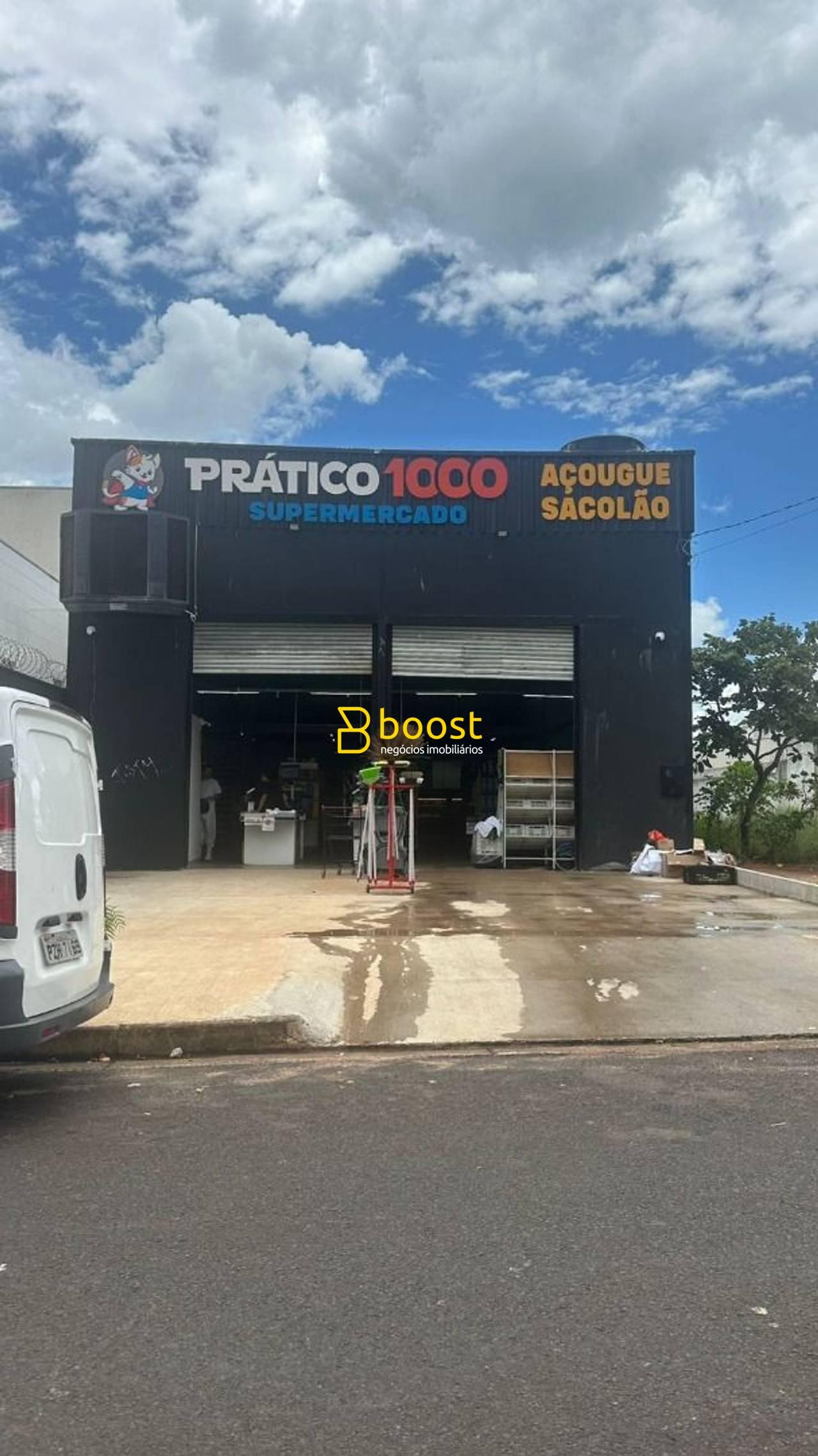 Barracão, 200 m², à venda por R$ 900.000 - Jardim Espanha - Uberlândia/MG