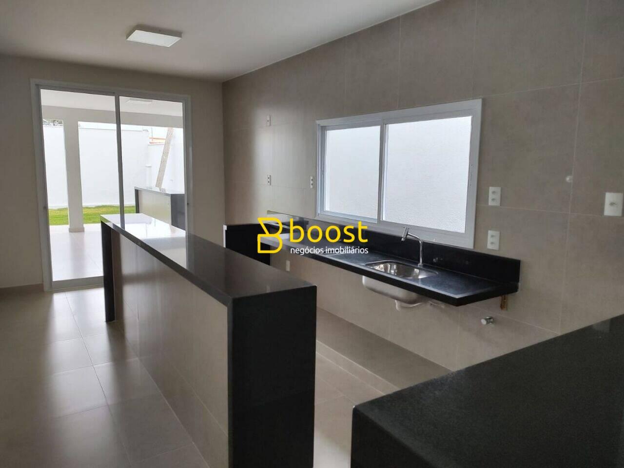 Casa com 4 dormitórios à venda, 210 m² por R$ 950.000,00 - Cidade Jardim - Uberlândia/MG, foto 2