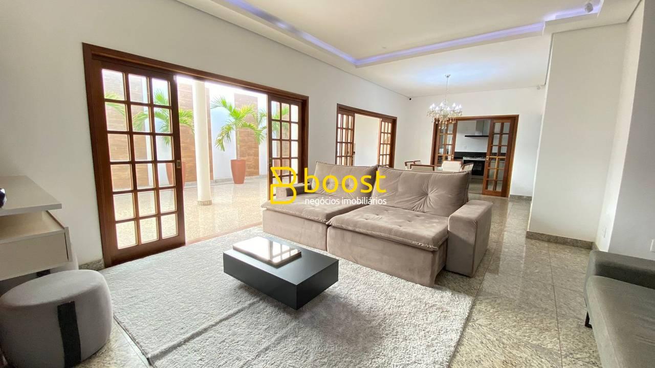 Casa com 3 dormitórios à venda, 210 m² por R$ 1.250.000,00 - Jardim Karaíba - Uberlândia/MG