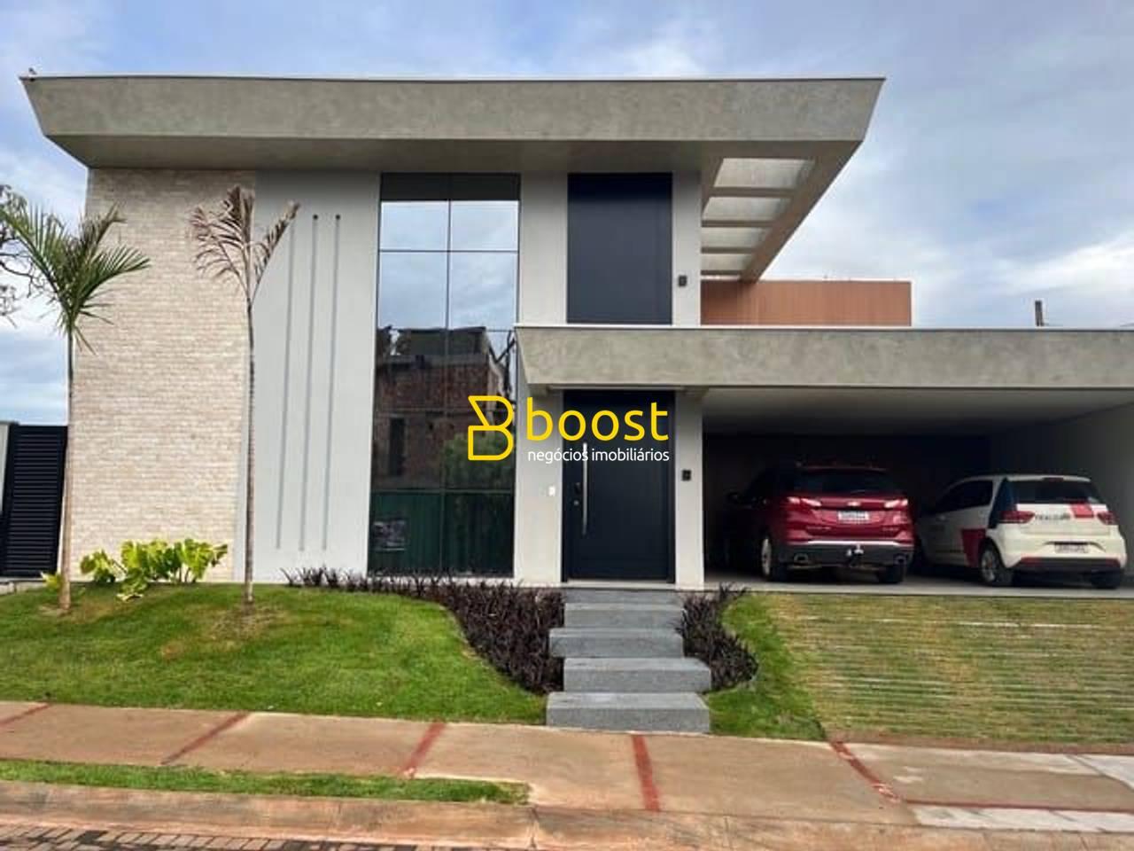 Casa com 3 suítes à venda, 239 m² por R$ 2.320.000 - Laranjeiras - Uberlândia/MG