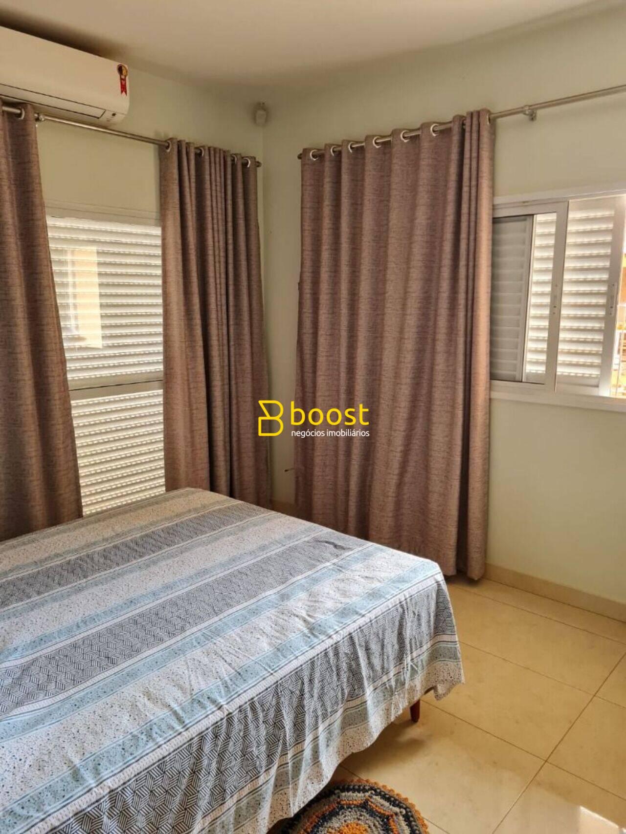 Casa à venda, 214 m² por R$ 920.000,00 - Presidente Roosevelt - Uberlândia/MG, foto 2