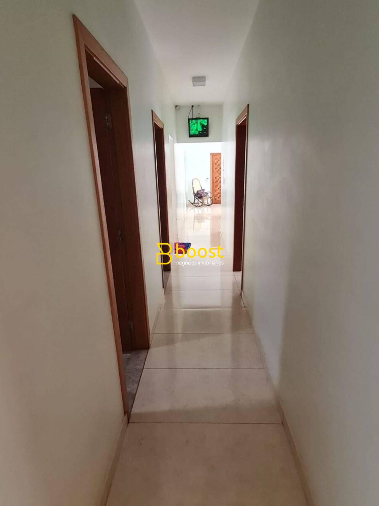 Casa à venda, 214 m² por R$ 920.000,00 - Presidente Roosevelt - Uberlândia/MG, foto 3