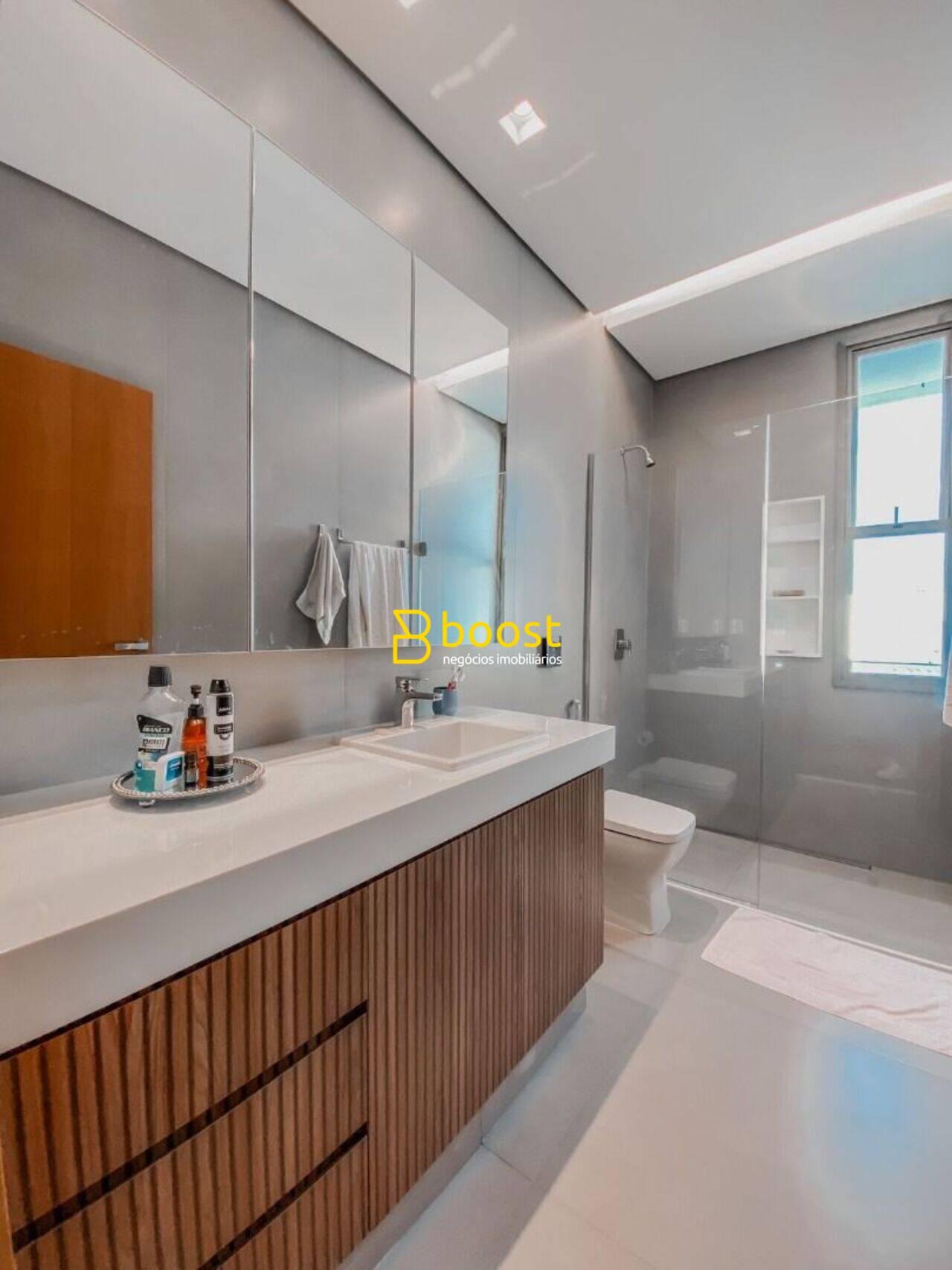 Casa com 3 dormitórios à venda, 426 m² por R$ 5.500.000,00 - Condomínio Bosque Karaíba - Jardim Sul - Uberlândia/MG, foto 3