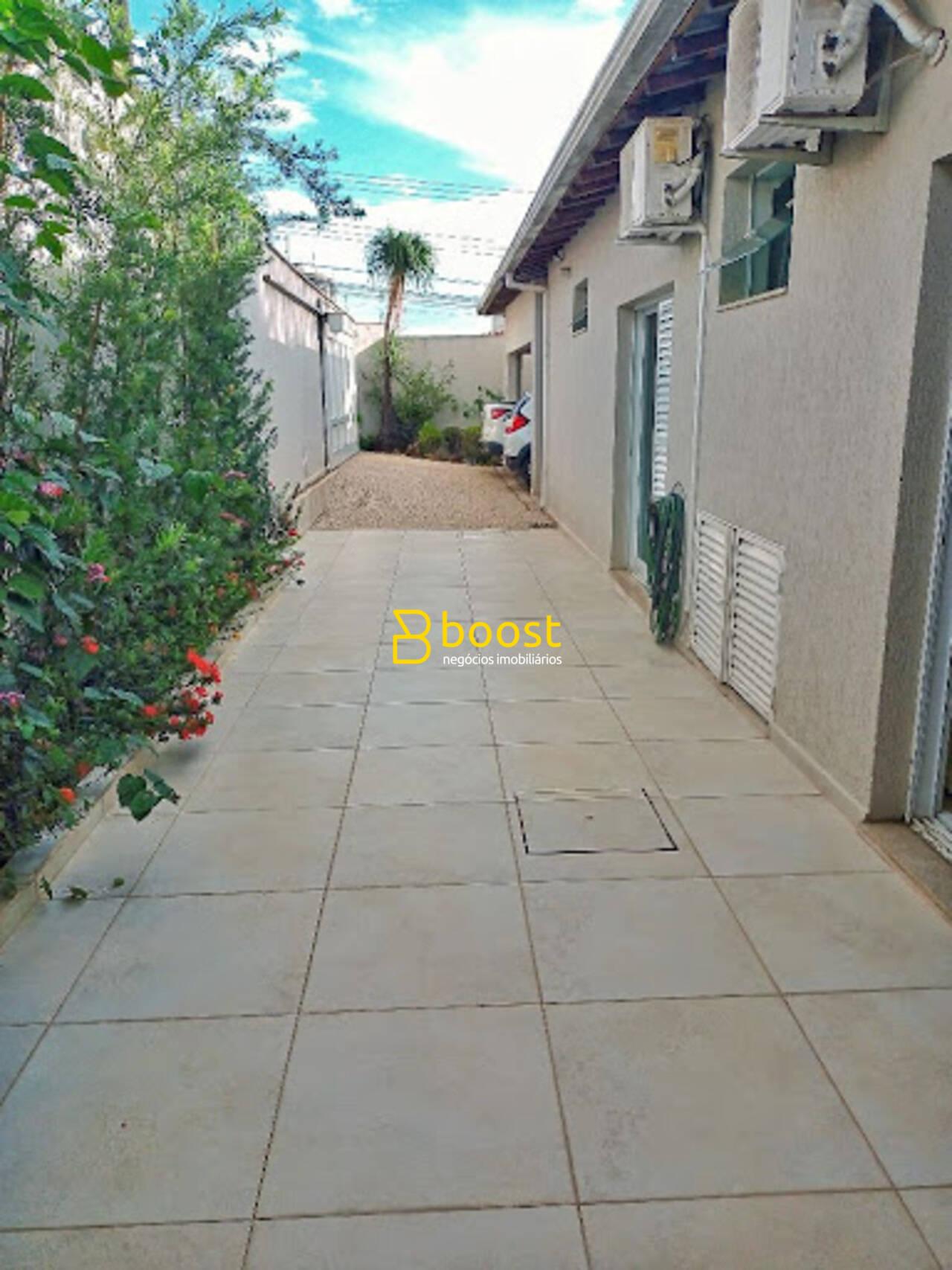 Casa à venda, 243 m² por R$ 1.890.000,00 - Vigilato Pereira - Uberlândia/MG, foto 4