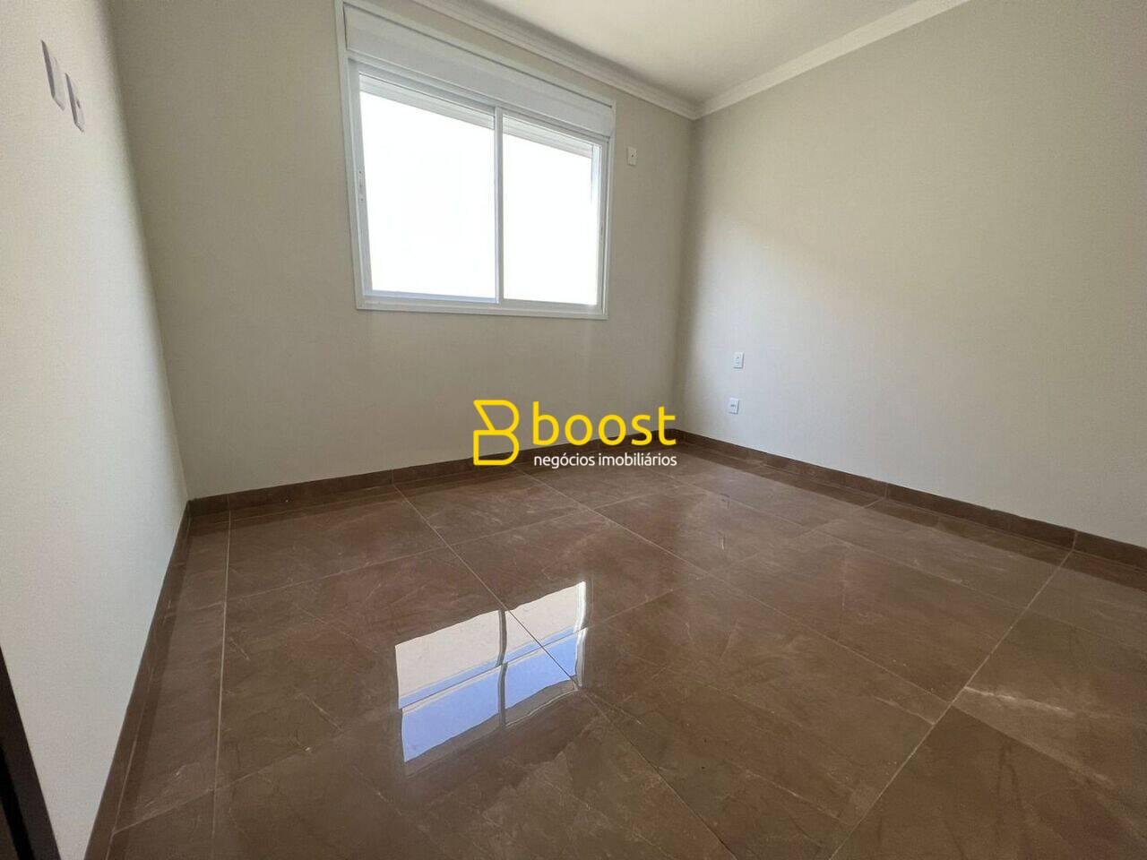 Casa à venda, 213 m² por R$ 1.370.000,00 - Itapema Sul - Uberlândia/MG, foto 4