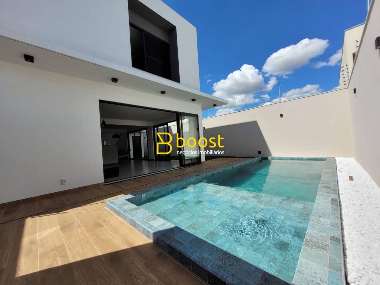 Casa à venda por R$ 1.600.000,00 - Grand Ville - Uberlândia/MG