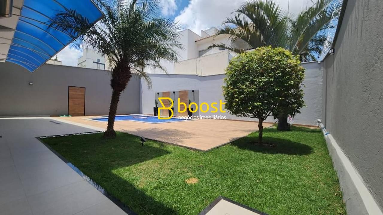 Casa tipo sobrado no Jardim Karaíba