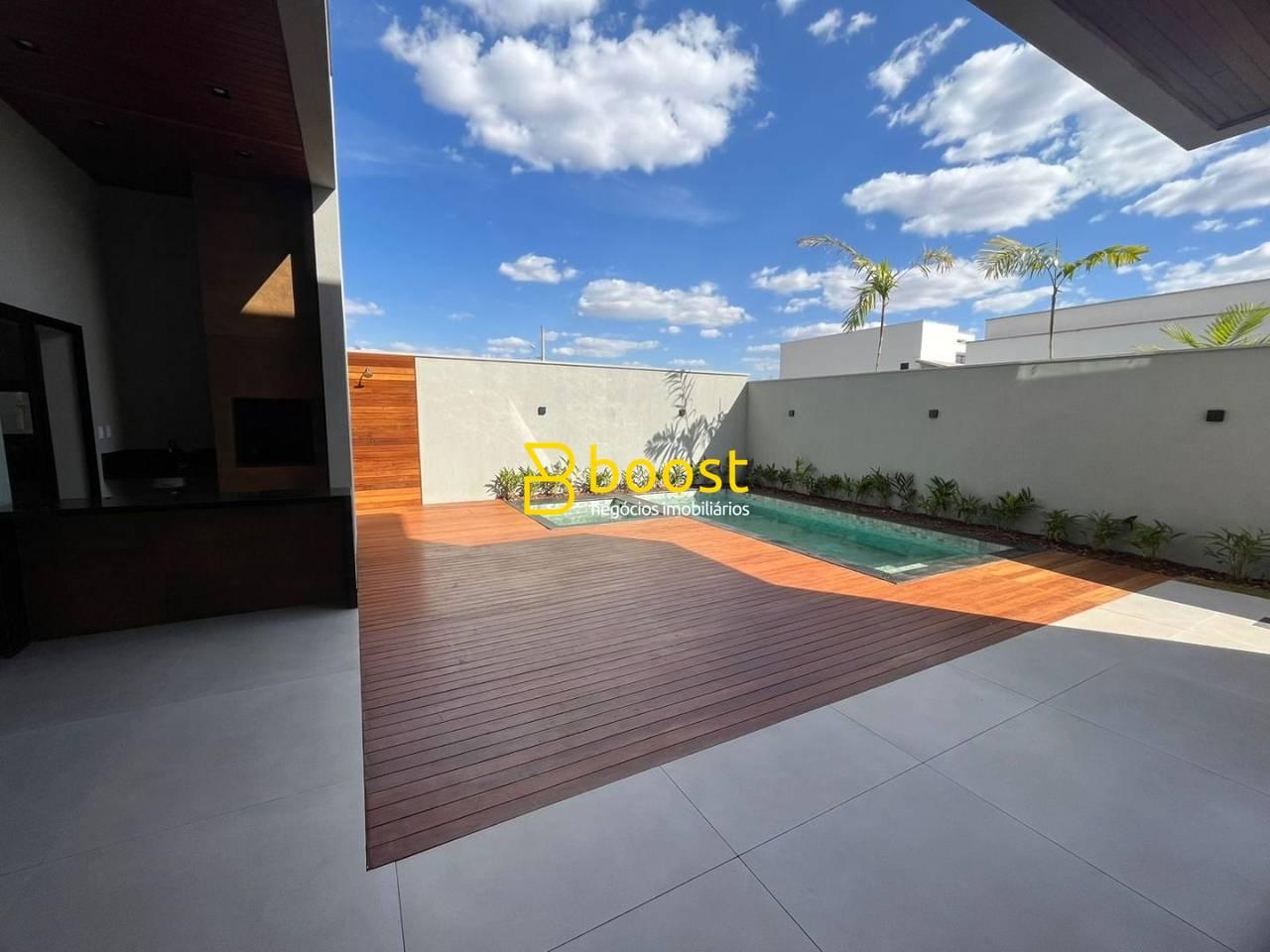 Casa com 4 quartos, 421 m², à venda por R$ 3.750.000 - Condomínio Golden Village - Jardim Sul - Uberlândia/MG