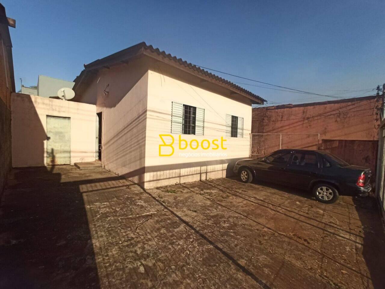 Casa com 4 quartos, 190 m², à venda por R$ 375.000 - Segismundo Pereira - Uberlândia/MG, foto 2