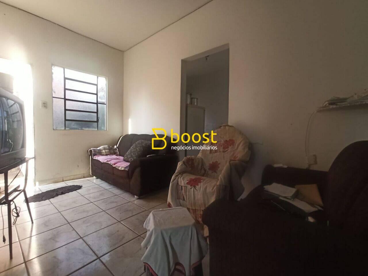 Casa com 4 quartos, 190 m², à venda por R$ 375.000 - Segismundo Pereira - Uberlândia/MG, foto 4