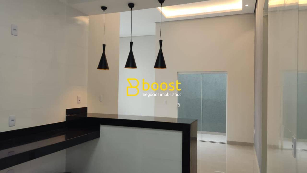 Casa com 3 dormitórios à venda, 116 m² por R$ 820.000,00 - Novo Mundo - Uberlândia/MG