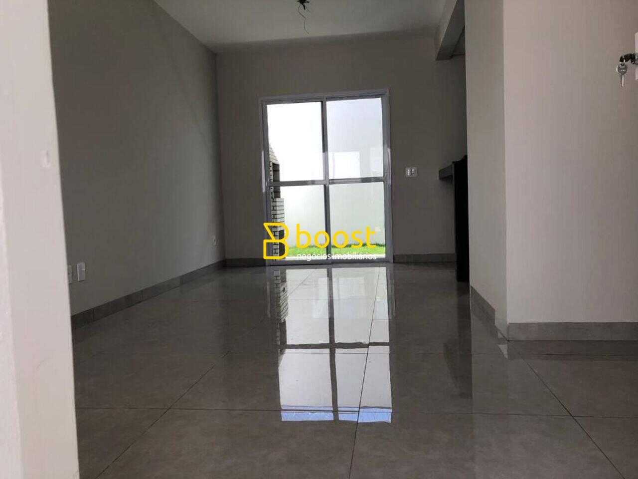 Casa com 2 dormitórios à venda por R$ 360.000,00 - Novo Mundo - Uberlândia/MG, foto 3