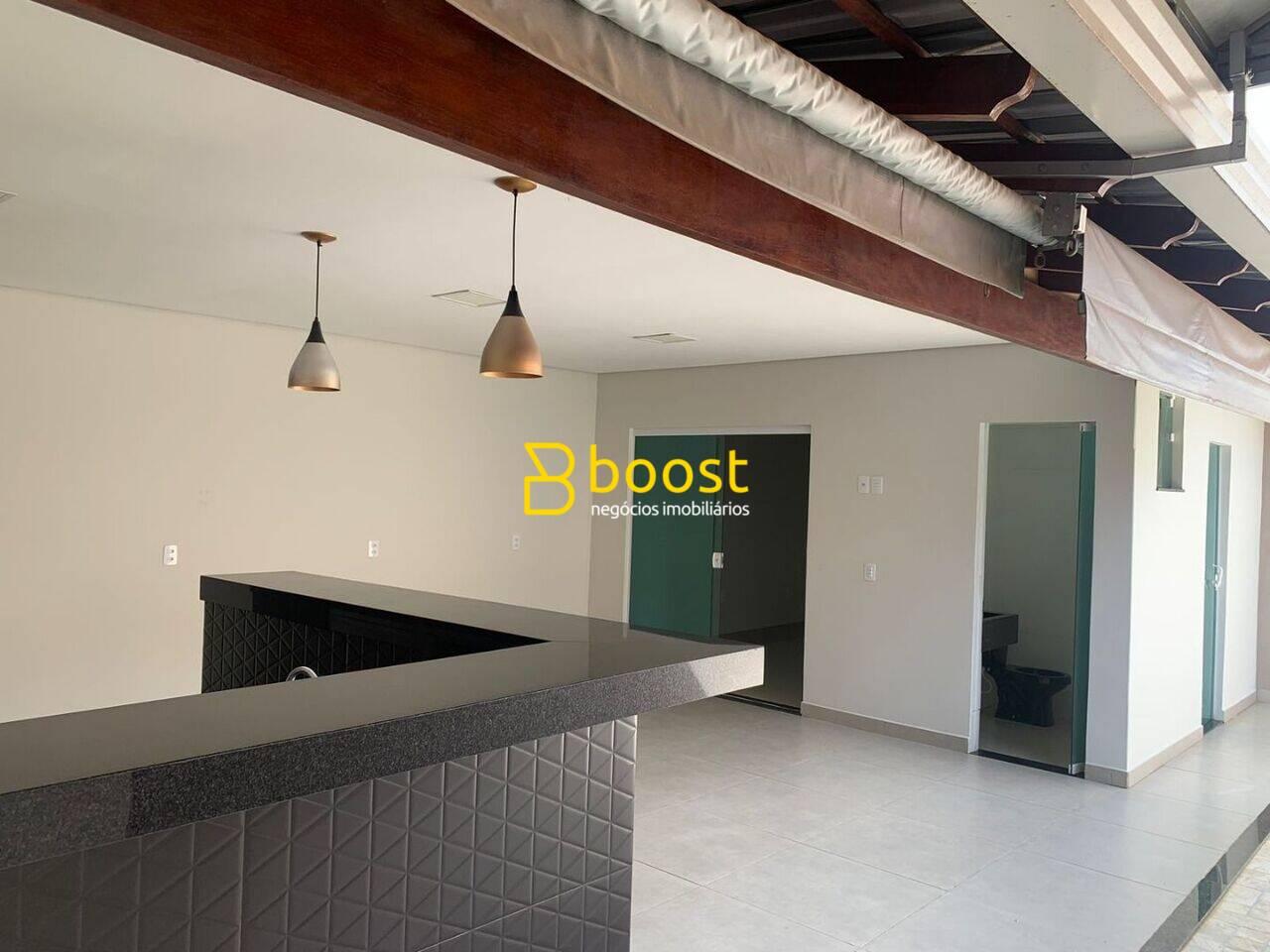 Casa com 3 quartos, 219 m², à venda por R$ 850.000 - Santa Mônica - Uberlândia/MG, foto 3