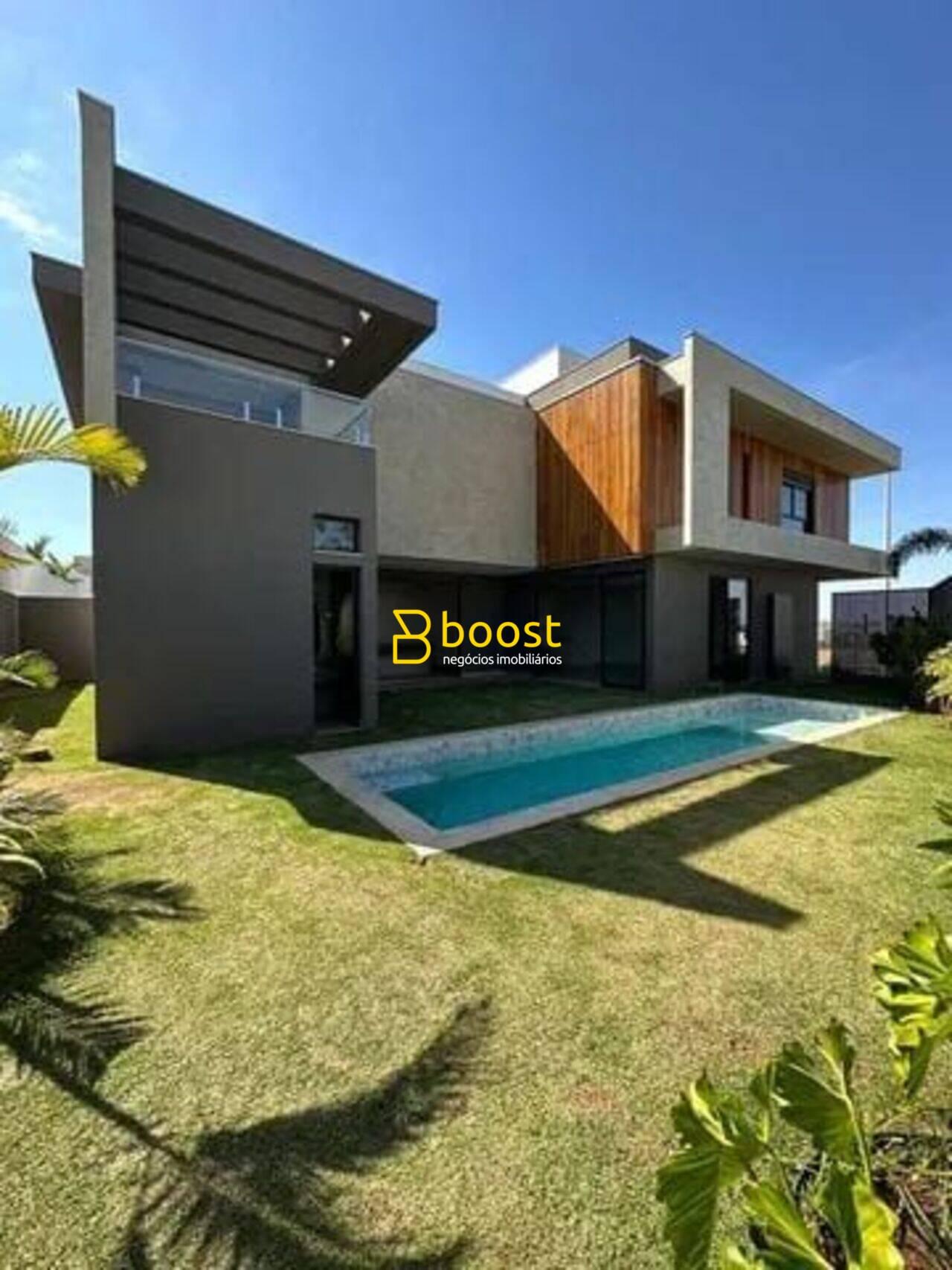 Casa com 4 quartos, 354 m², à venda por R$ 4.400.000 - Nova Uberlândia - Uberlândia/MG, foto 2