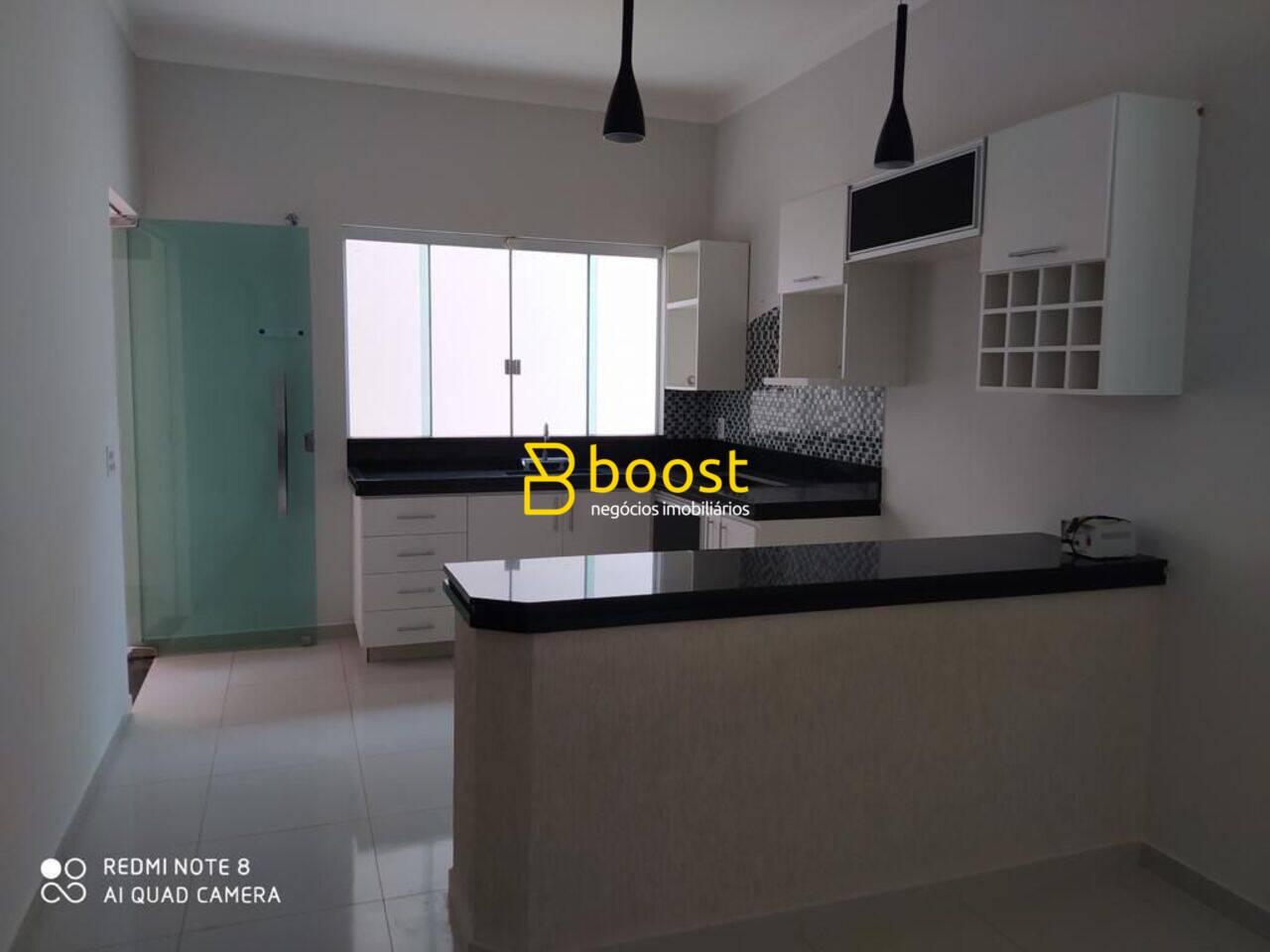 Casa com 4 quartos, 200 m², à venda por R$ 1.280.000 - Alto Umuarama - Uberlândia/MG, foto 3