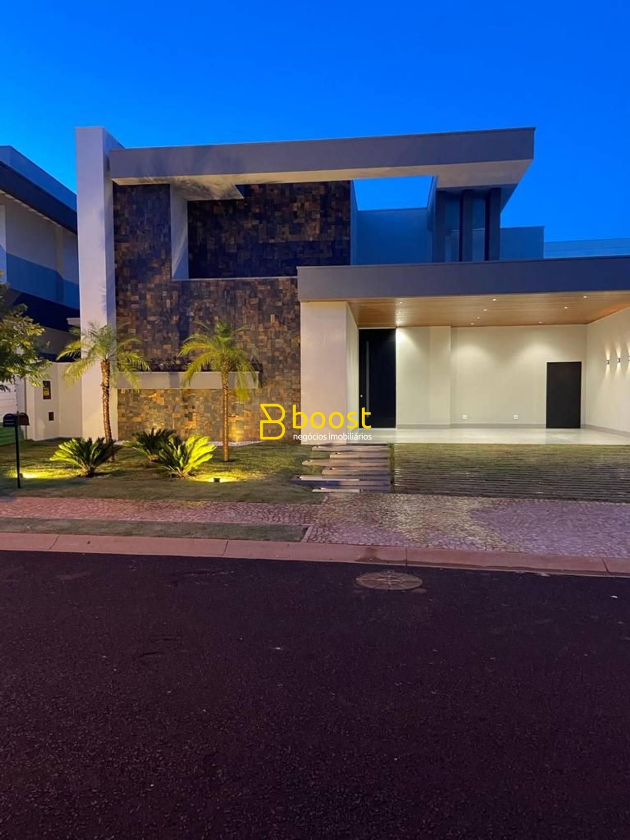 Casa com 4 dormitórios à venda, 260 m² por R$ 2.970.000,00 - Jardim Versailles - Uberlândia/MG