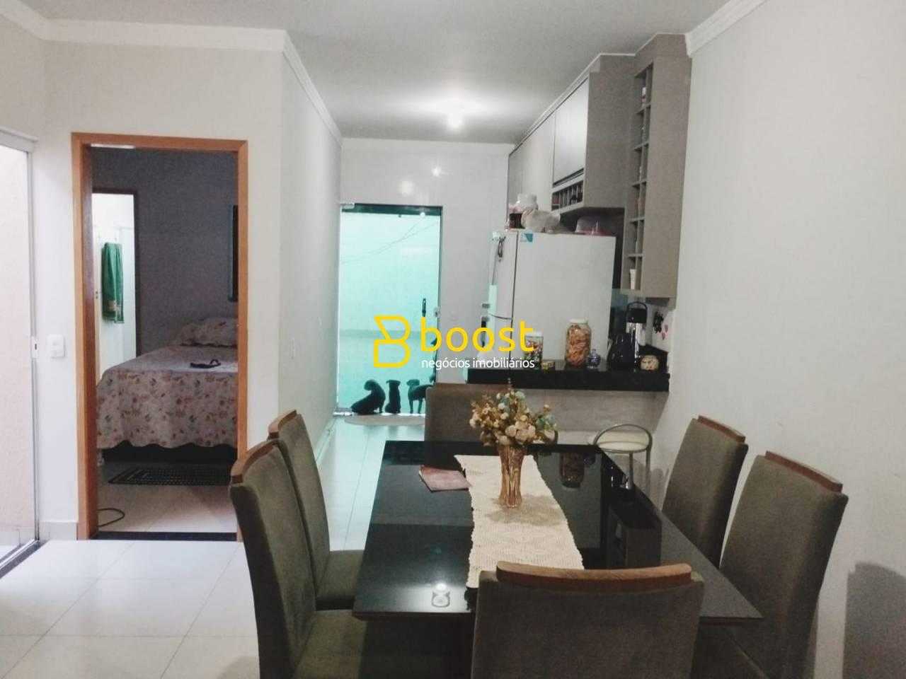 Casa com 2 dormitórios à venda, 125 m² por R$ 295.000,00 - Taiaman - Uberlândia/MG