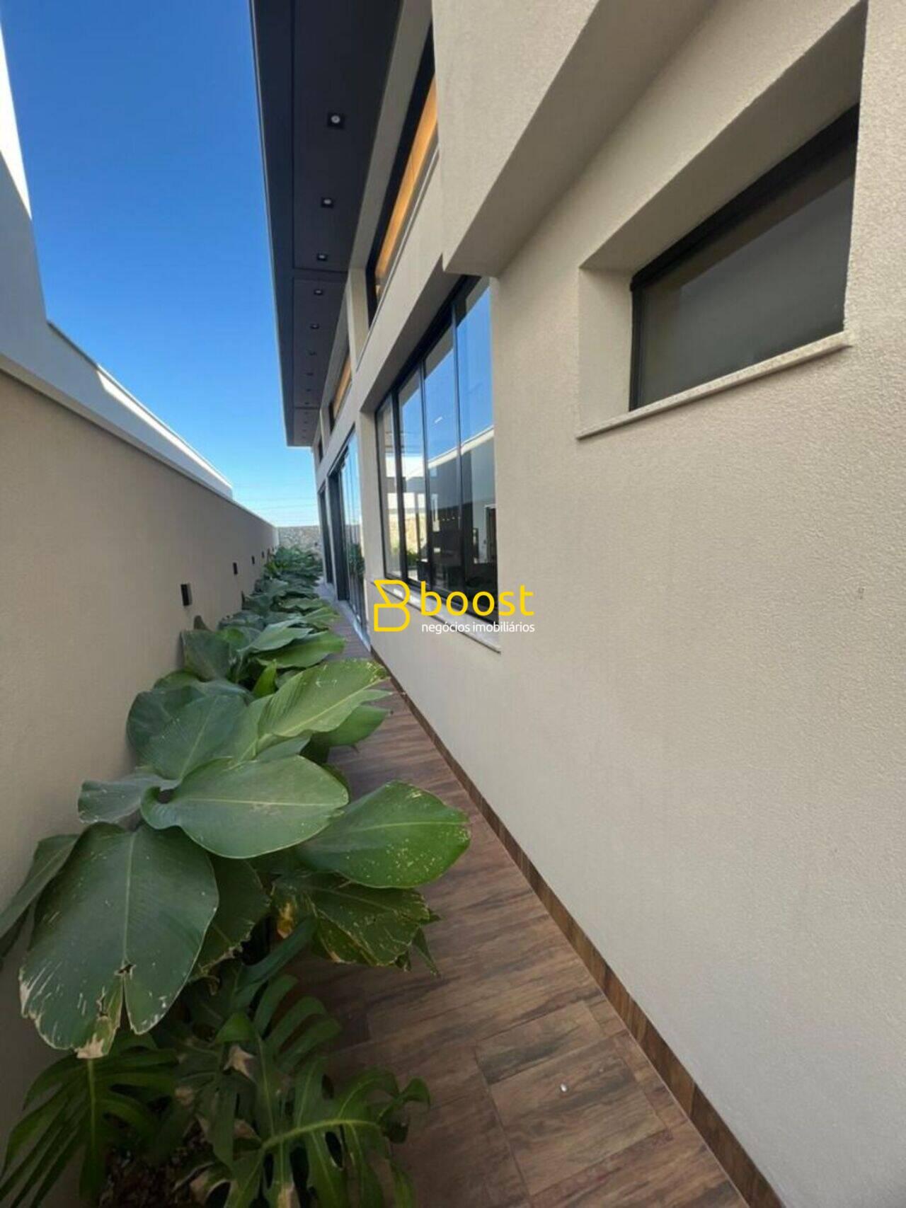 Casa à venda, 258 m² por R$ 2.600.000,00 - Condomínio Arts - Uberlândia/MG, foto 4