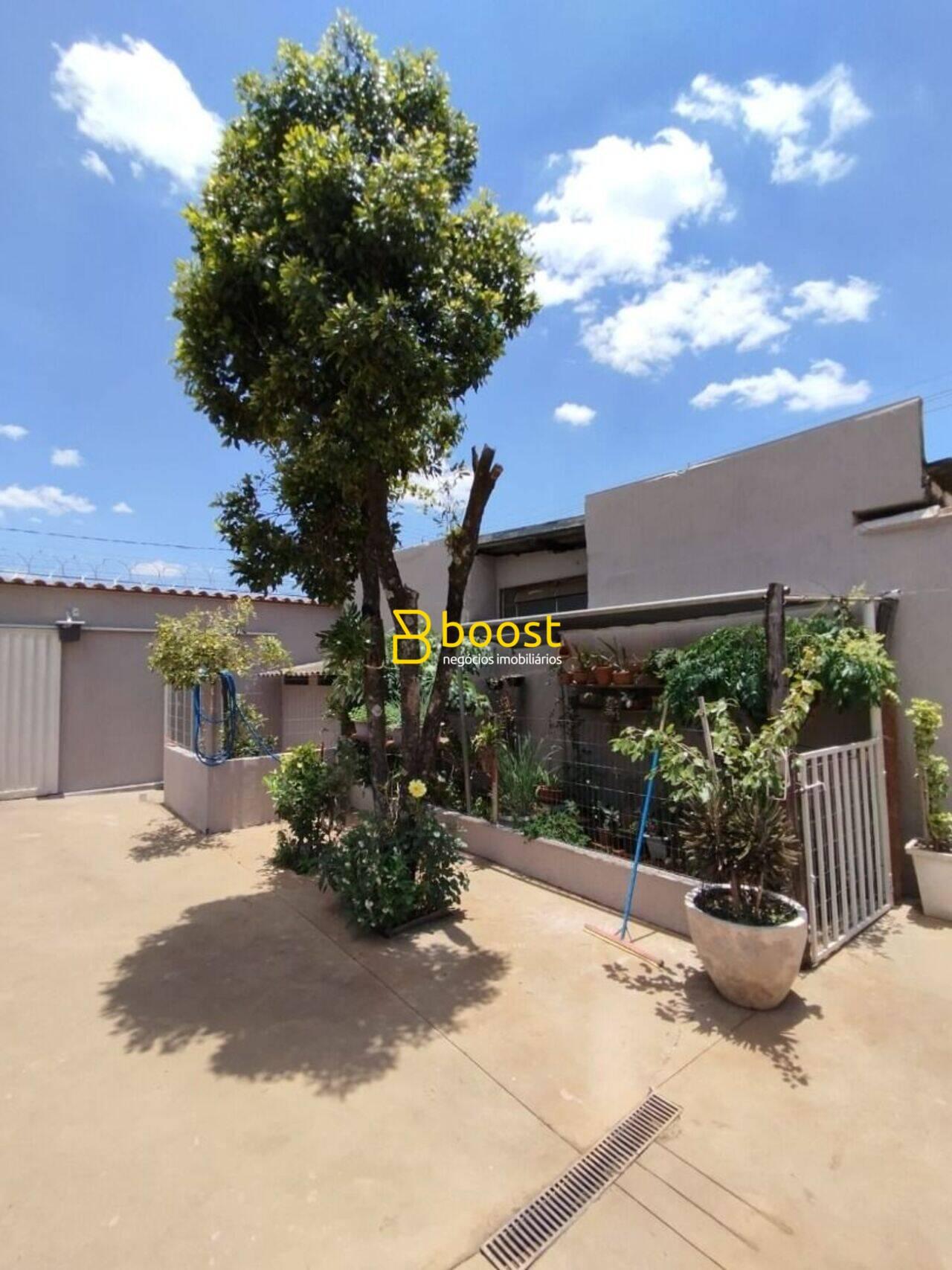 Casa com 3 dormitórios à venda por R$ 450.000,00 - Santa Rosa - Uberlândia/MG, foto 3