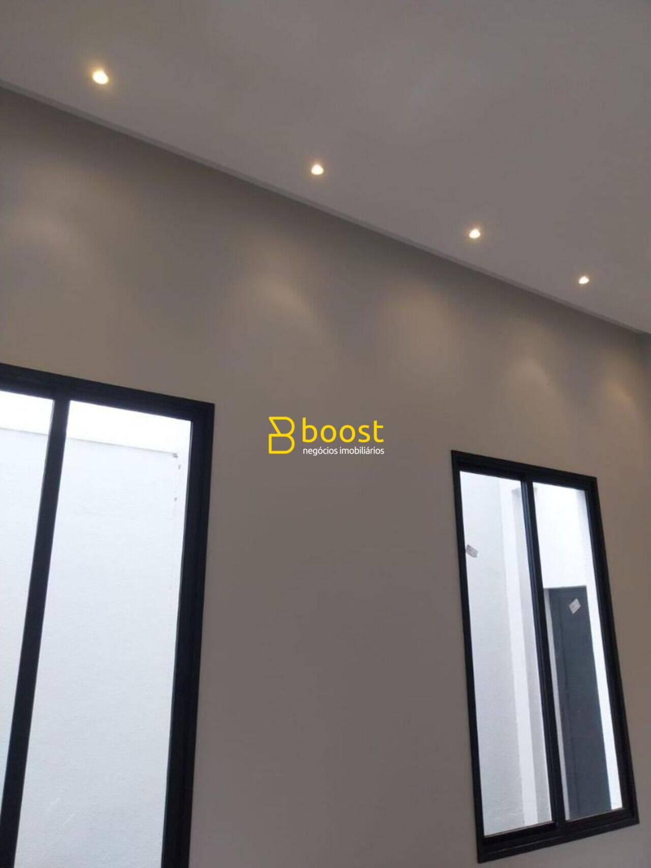 Casa com 3 quartos, 150 m², à venda por R$ 850.000 - Jardim Botânico - Uberlândia/MG, foto 4