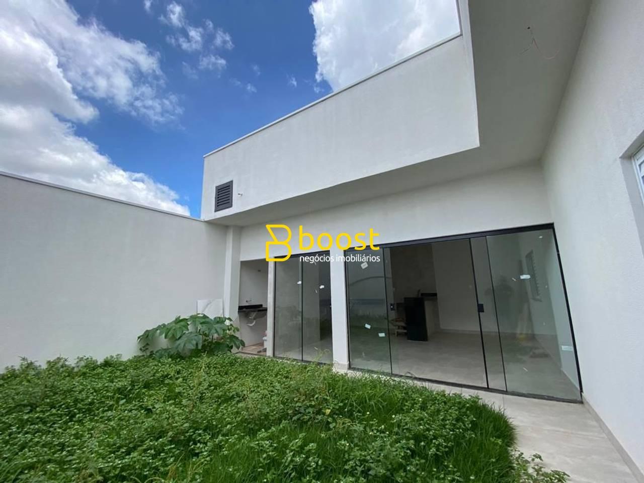 Casa com 3 quartos, 177 m², à venda por R$ 650.000 - Jardim Itália - Uberlândia/MG