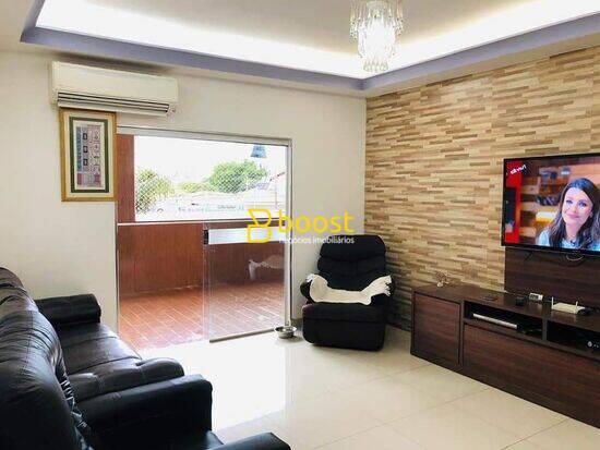 Casa com 3 quartos, 300 m², à venda por R$ 1.150.000 - Santa Mônica - Uberlândia/MG, foto 3