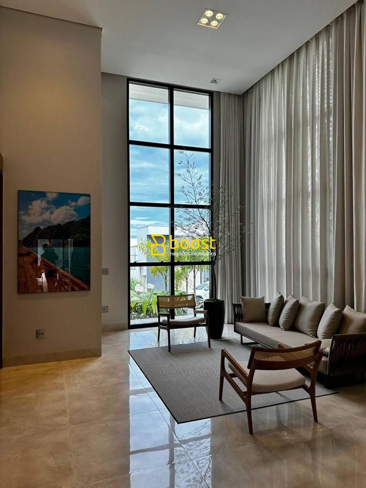 Casa com 4 quartos, 322 m², à venda por R$ 3.790.000 - Jardins Gênova - Uberlândia/MG